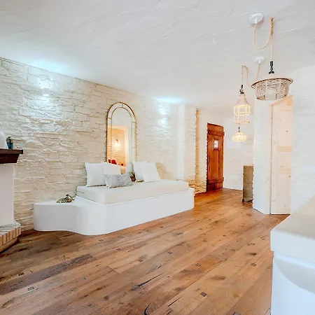Apartment Marton