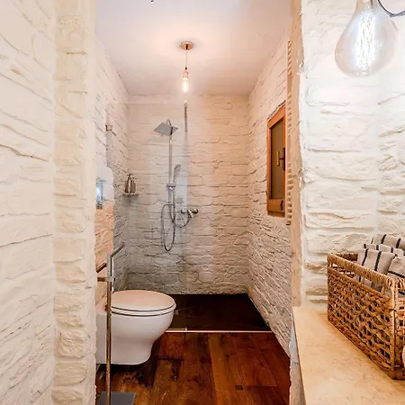 Marton Apartment *